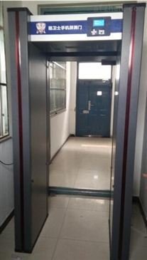 我們在車站機場安檢時，安檢人員到底能看到我們的什么?