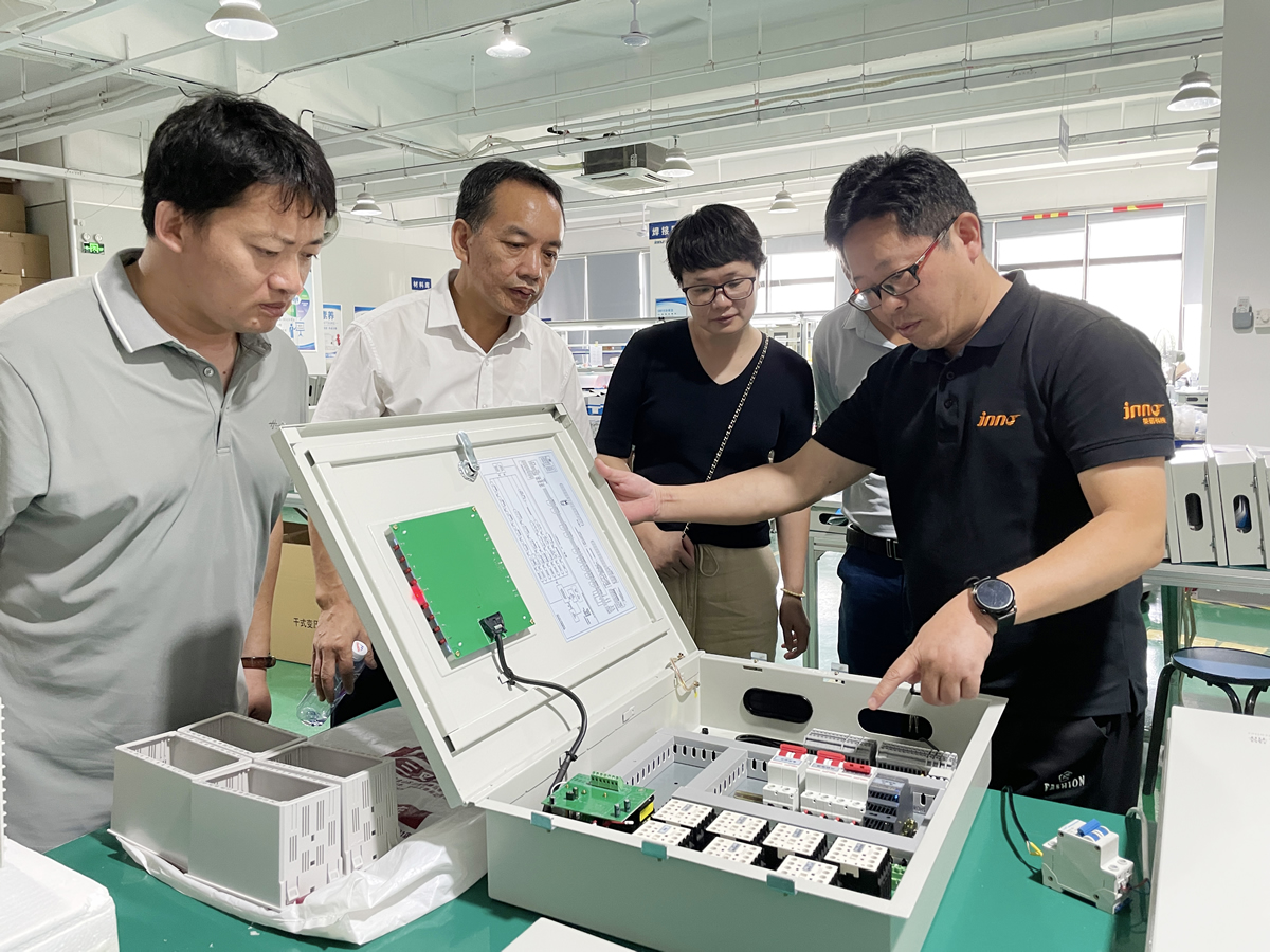 加強(qiáng)校企合作,共建產(chǎn)學(xué)共贏