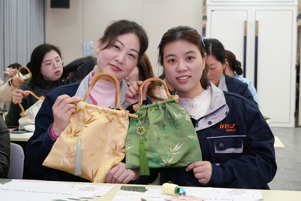 把2026春天“袋”回家 | 英諾科技三八婦女節限定手作時光